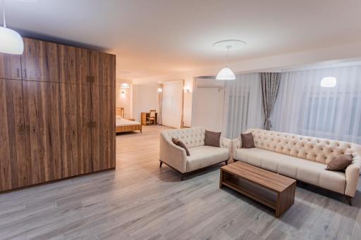 CITY HOTEL - Housity