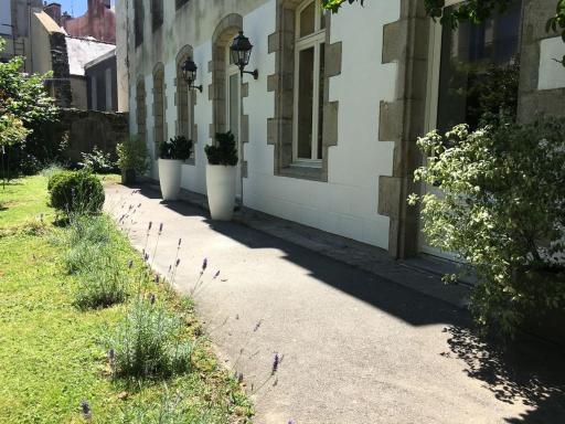 Tourisme et Affaires Quimper + parking privé, wifi, jardin - Housity