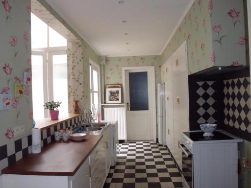 Apartments Suites in Antwerp - Hizvo