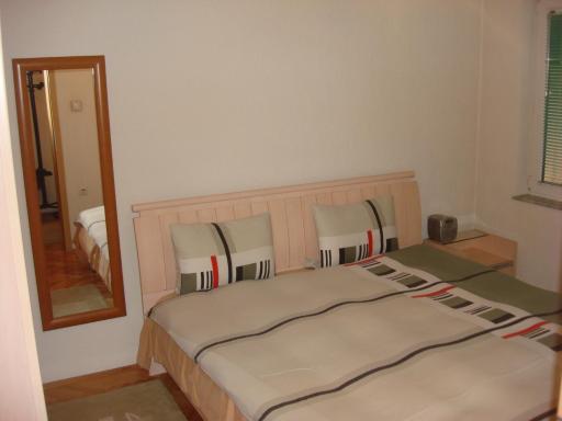 Jani Apartment - Housity