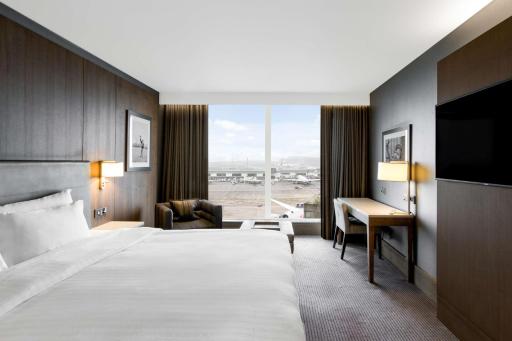 Radisson Blu Manchester Airport - Housity