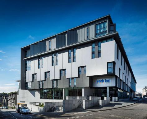 Park Inn by Radisson Aberdeen - Housity