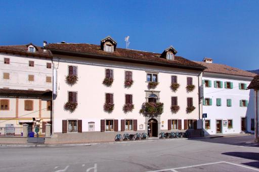 Albergo Alle Alpi - Housity