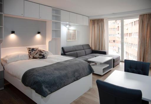 Studio Apartment Theatre View - Housity