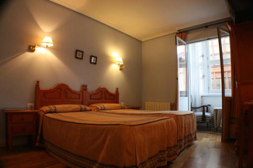 Pensión Bilbao - Housity