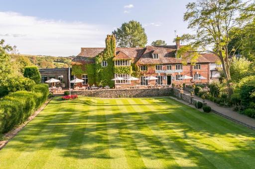 Deans Place Hotel - Housity