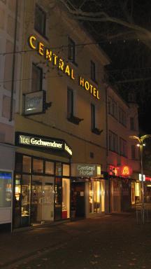 Central Hotel - Housity