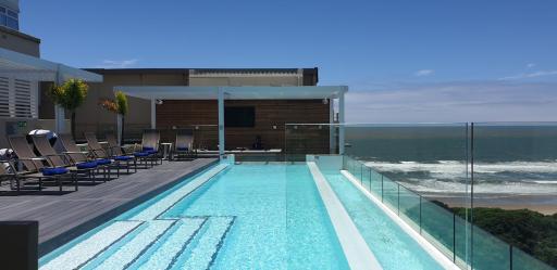 Blue Waters Hotel - Housity