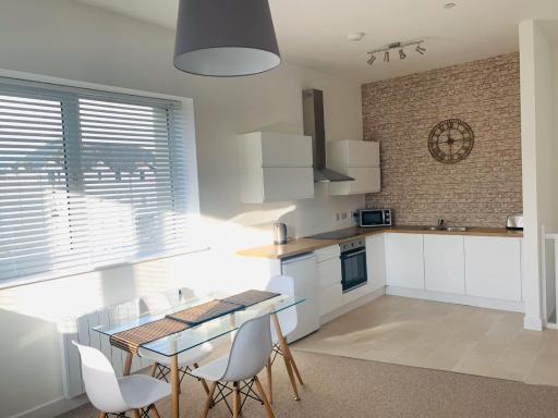 Ferry House - Housity