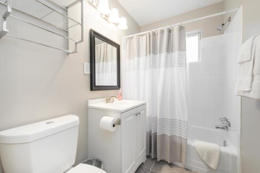 Stylish OneBedroom in Popular Virginia Highland - Housity