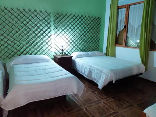 Hostal Cabañeros - Housity