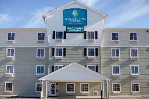 WoodSpring Suites Washington DC Andrews AFB - Housity