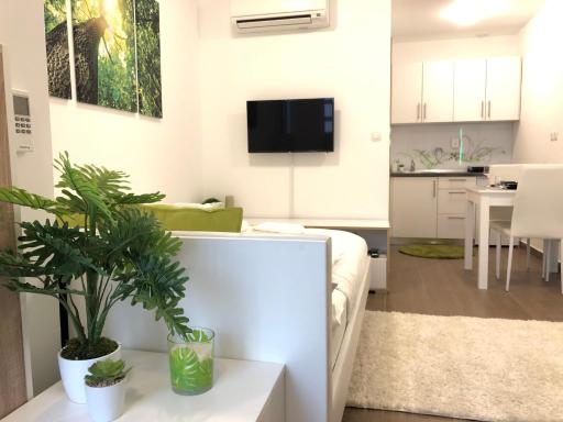 Luxury central studio under the Castle - Housity