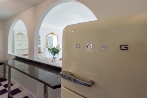 Free parking! Very large 2 bedroom Clifton flat - Housity