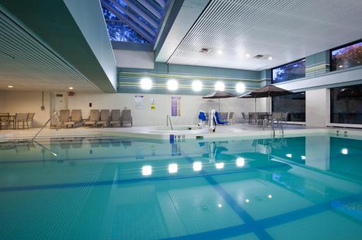 Crowne Plaza Minneapolis West, an IHG Hotel - Housity