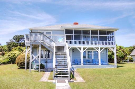 Whitaker House - Housity