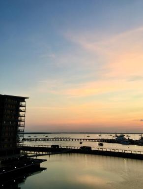 WATERFRONT DARWIN TROPICAL DELIGHT - Housity