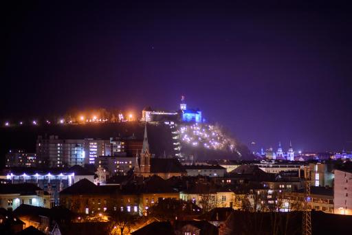 Slovenia Crib - Housity