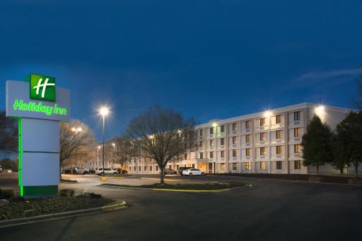 Holiday Inn Charlotte Airport, an IHG Hotel - Housity