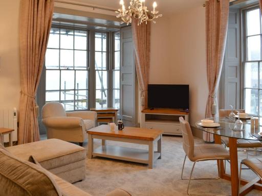 Grosvenor House APT 1 - Housity