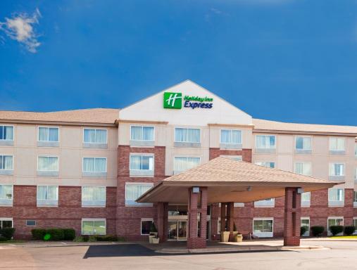 Holiday Inn Express St Croix Valley, an IHG Hotel - Housity