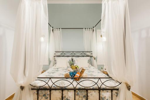 Syntagma private sweet safe double rooms in apartment - Housity