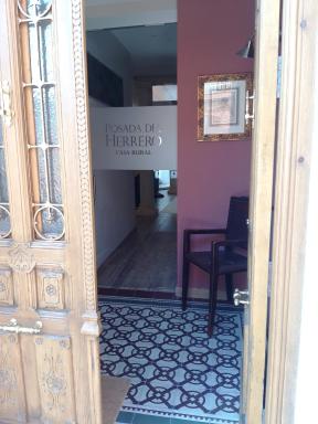 Posada del Herrero - Housity