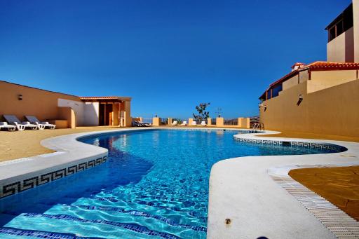 Cozy Townhouse With Ocean Views in Costa Adeje - Housity