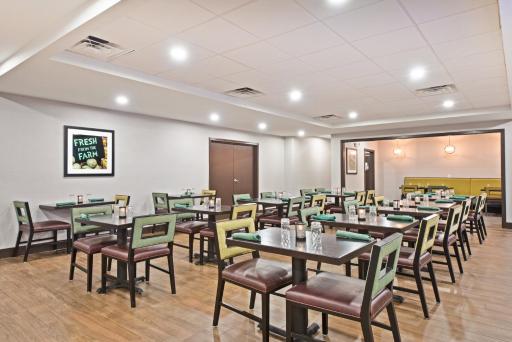 Holiday Inn Harrisburg East, an IHG Hotel - Housity
