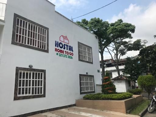 Home to Go Hostal apartamentos - Housity
