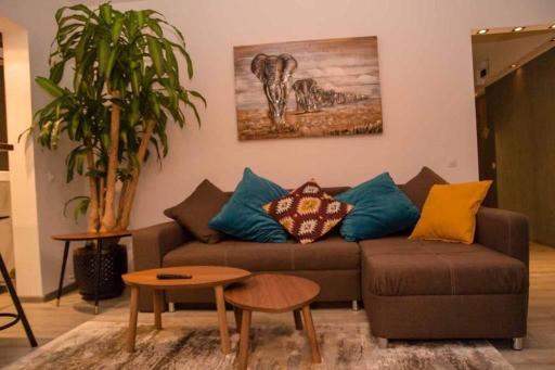 Colonial Touch Apartament - Housity