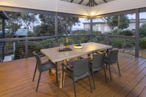 EeBee House - Housity