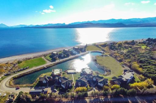 Villa Amancay Lake - Housity