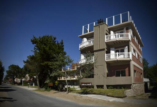 Luna Del Pastor - Housity