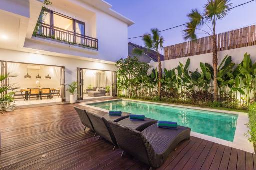 Villa Azura - Housity