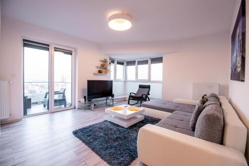 Luxury Westpark 2 Presidentialsuite with Lake View W4 - Housity
