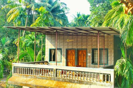 Bharja Inn, Kelshi - Housity