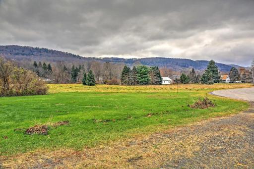 Serene Retreat - 7 Mi to All Star Village - Housity