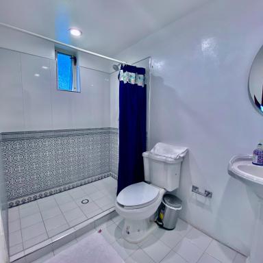 Hostal CasaBlanca - Housity