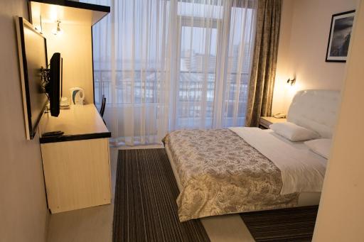 Staybridge Mini-Hotel in Most City PANORAMIC RIVER VIEW - Hizvo