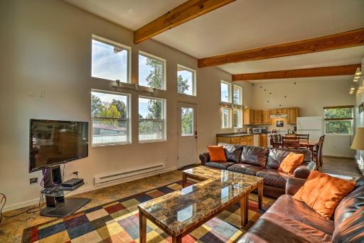 Secluded Getaway with Deck, Steps to Fritz Creek! - Housity