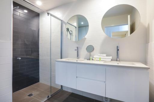 Beachfront Sandbox Apartments - Housity