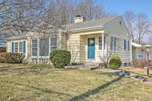 Williams Bay Retreat Walk to Lake Geneva and Town! - Housity