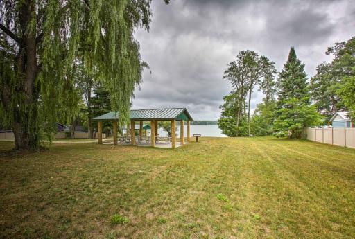 Cozy Lake Ann Apt Near Platte River and Long Lake! - Housity