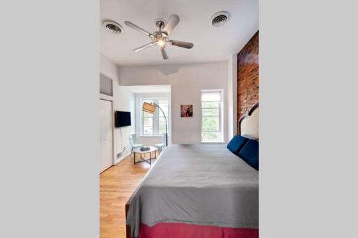 THEE LONDONER FLAT, NATIONAL MALL, Hst CAPITAL HILL A - Housity