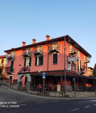 Azzano Holidays B&B - Housity