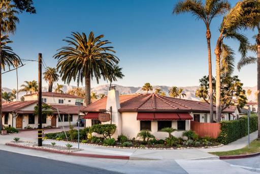 Harbor House Inn - Housity