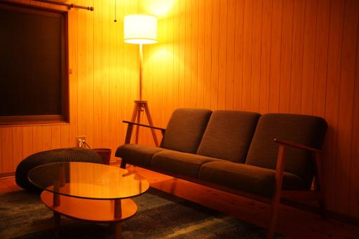 瀬戸内ハウス 疲れを癒す木のお家 バス停より徒歩3分 Free WIFI 無料駐車場 - Housity