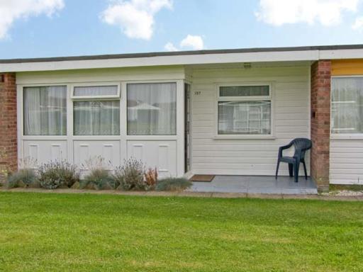 The Beach Road Chalet Park, no 107 - Housity