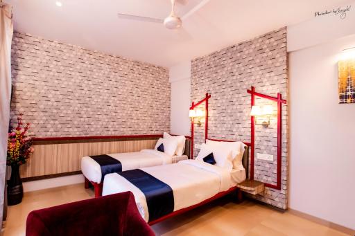 Hotel Prabha Palace - Housity